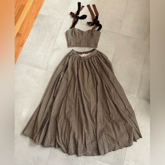 Reformation Magnolia Two Piece
Reformation x Kacey Musgraves - Picture 7 of 12